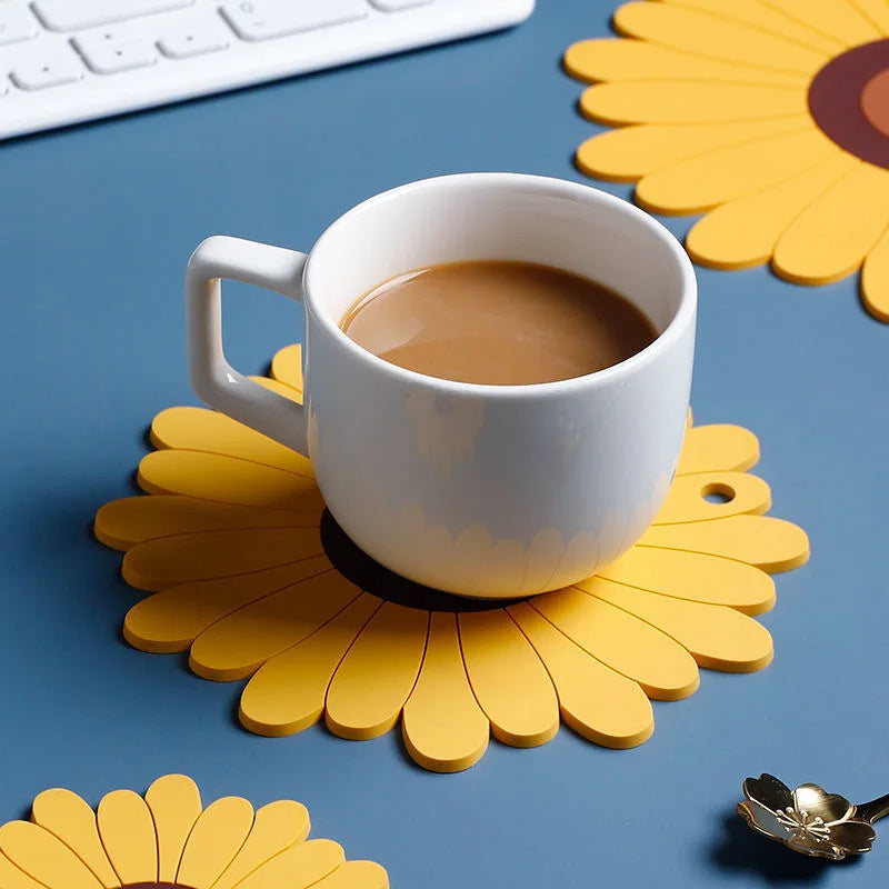 FloraGuard™ - Sunflower Thermal Trivet Mat (Small Size - 7CMS)